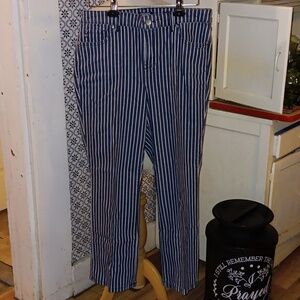 Chaps jeans sz 12 / 31 mid crop kick